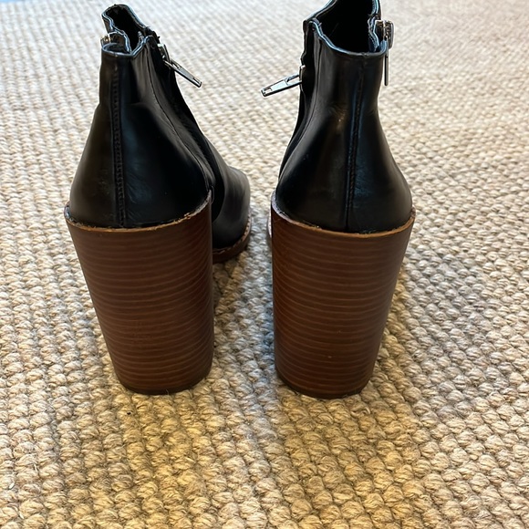 Dolce Vita Gorgeous worn once! Like New! 4” heel inside zipper open toe bootie - Picture 4 of 5